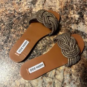 Steve Madden Adore bronze sandal size 7 NWOT